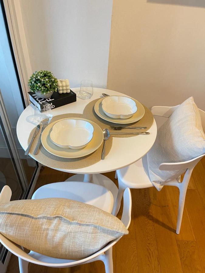 Appartement The Serene Escape Rockwell Makati City View 1Br à Manille Extérieur photo